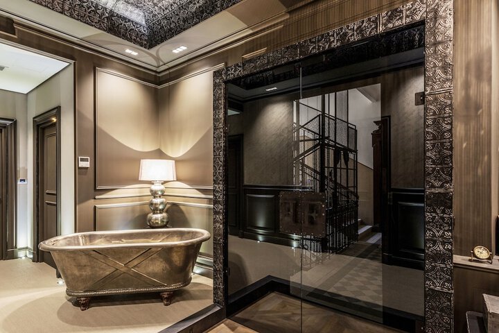 Hotel 4 of 52