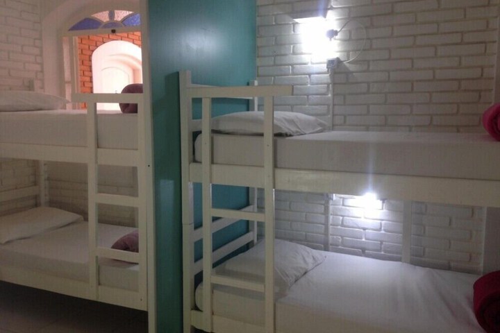 Room 17 of 32