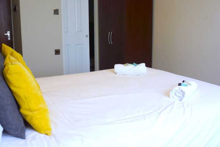 Room 52 of 162