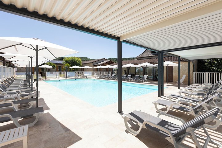 Pool 26 of 42