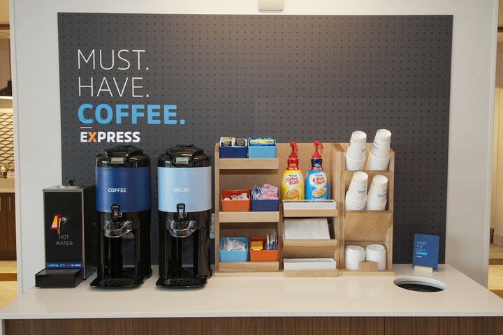 Breakfast/Coffee Service 22 of 35