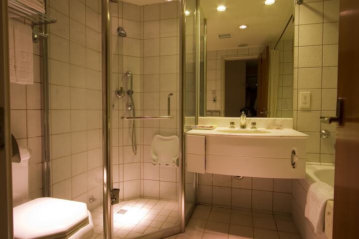 Room 14 of 55