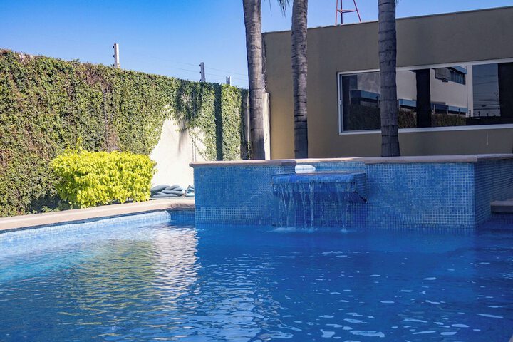 Pools & Facilities