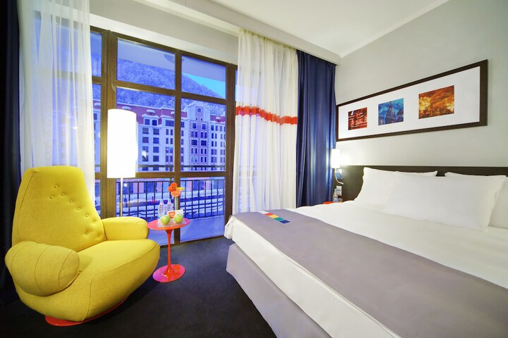 Room 7 of 140