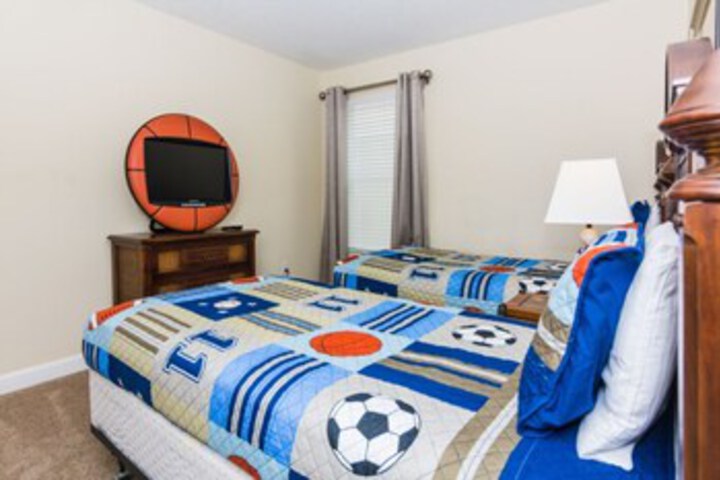 Room 44 of 46