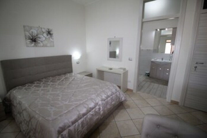 Room 17 of 23