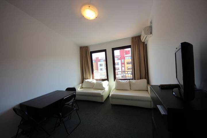 Room 65 of 177