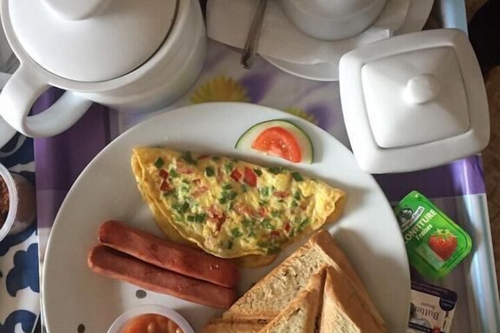 Breakfast/Coffee Service 20 of 28