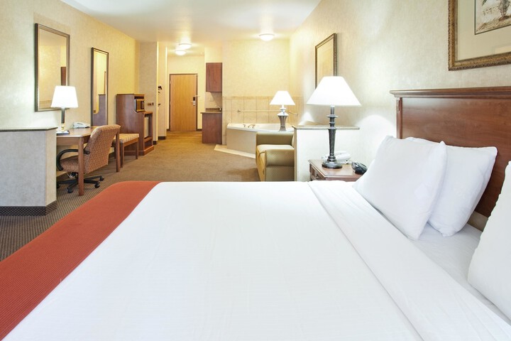 Room 3 of 57