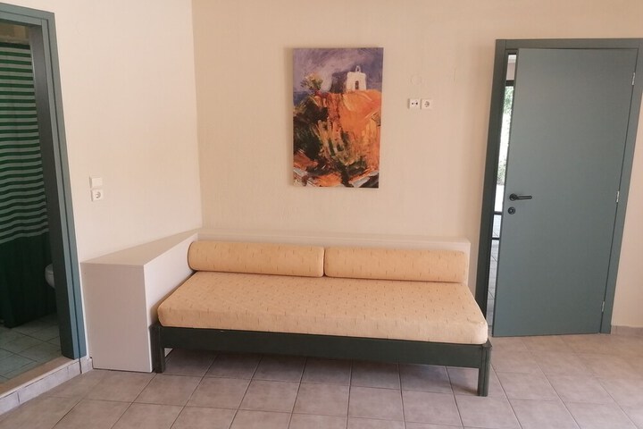 Room 19 of 134
