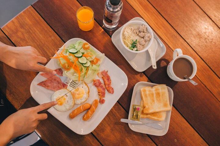 Breakfast/Coffee Service 63 of 74