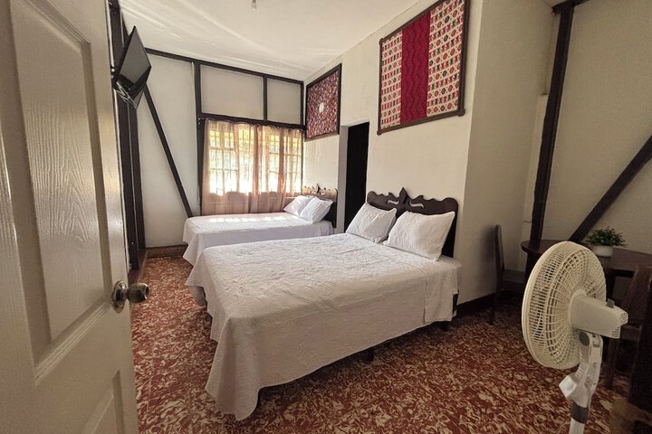 Room 27 of 71