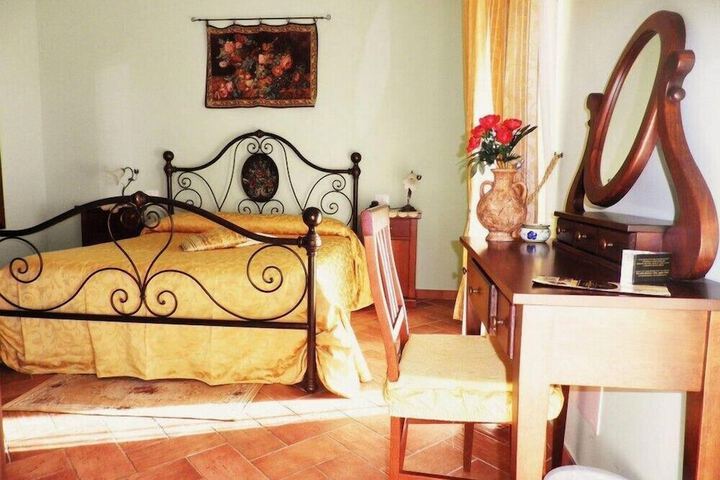 Room 10 of 45