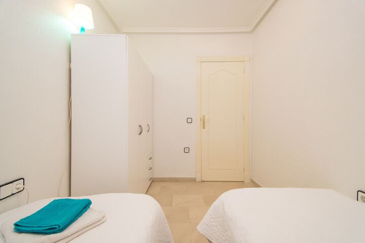 Room 4 of 26