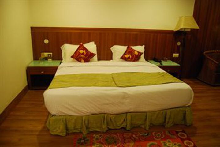 Room 17 of 48