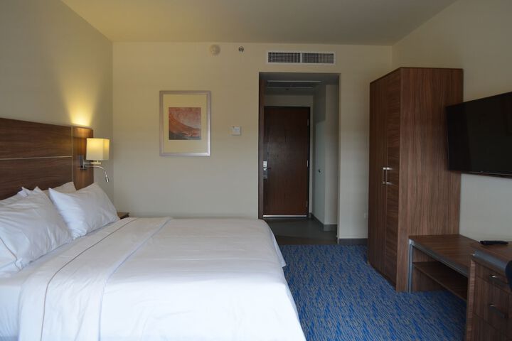 Room 19 of 87