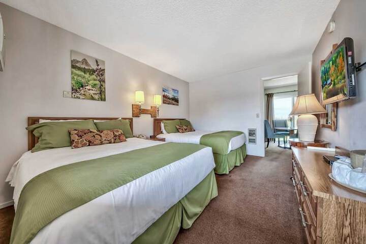 Room 15 of 40