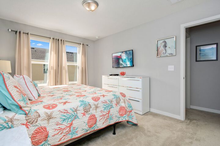 Room 4 of 27
