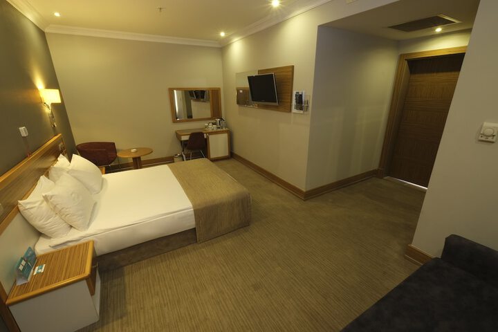 Room 21 of 55