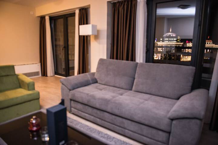 Room 18 of 36