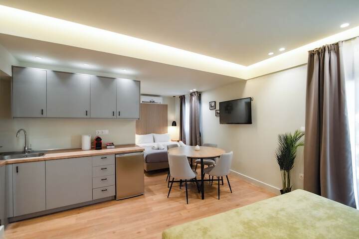 Room 85 of 151