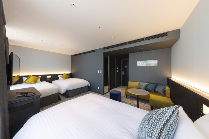 Room 41 of 100