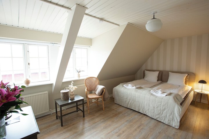 Room 12 of 29