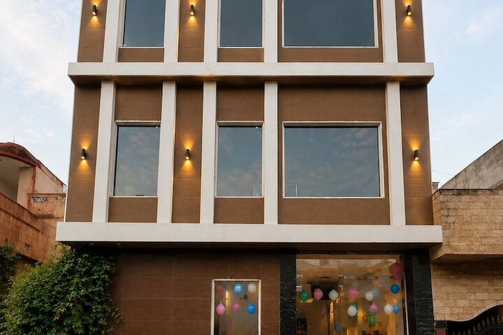Hotel KR Near Golden Temple