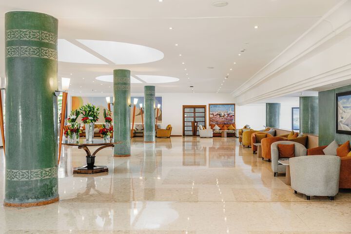 Hotel Interior 7 of 184