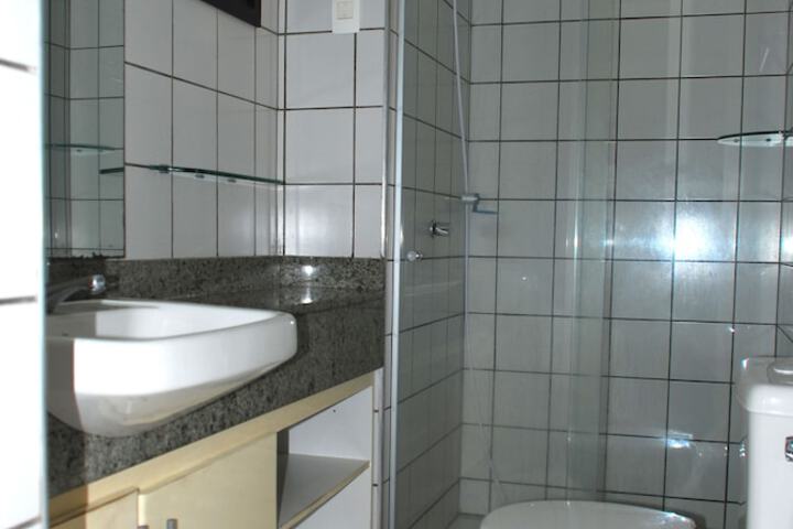 Room 12 of 16