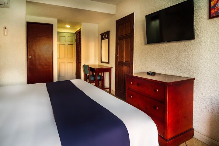Room 26 of 61