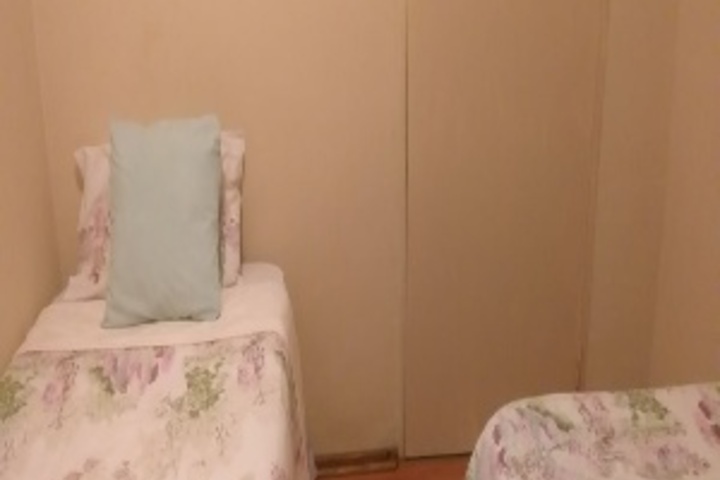 Room 105 of 216