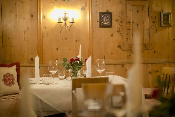Dining 94 of 136