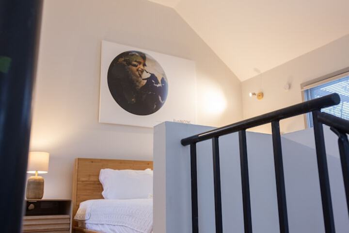 Room 37 of 219