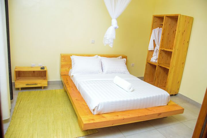 Room 8 of 53