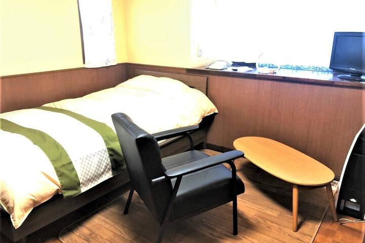 Room 8 of 55