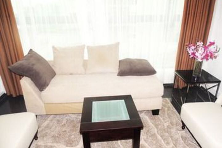 Room 52 of 95