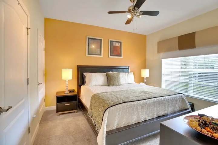Room 3 of 24