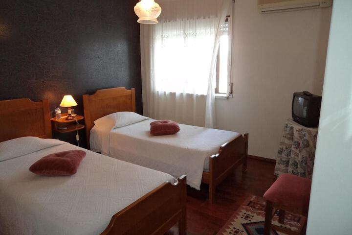 Room 15 of 50
