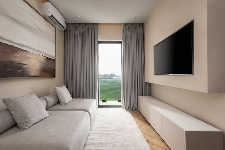 Room 18 of 36