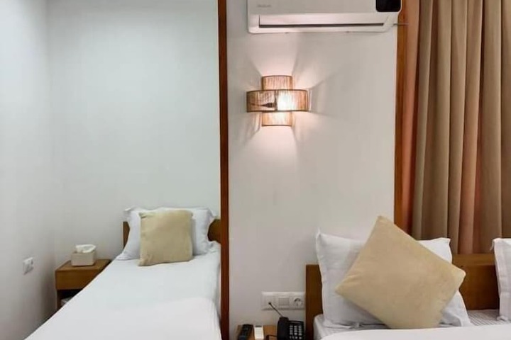 Room 7 of 42
