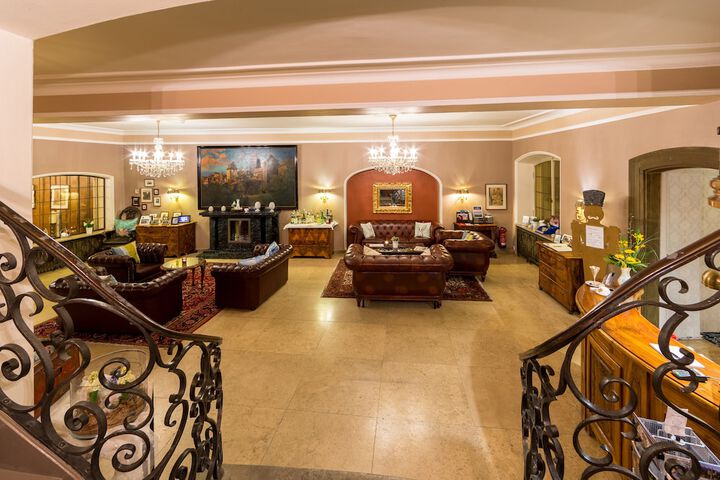 Hotel Lobby