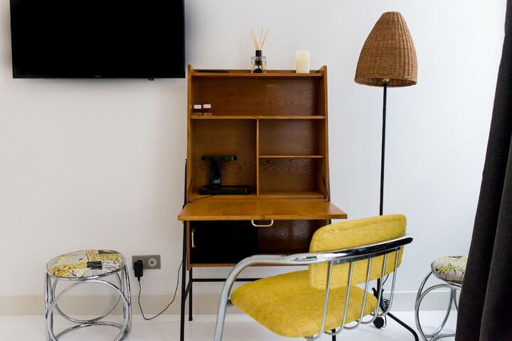 Room 19 of 37