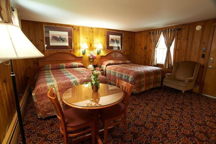 Room 6 of 17