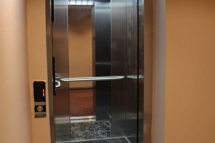 Hotel Interior 20 of 27