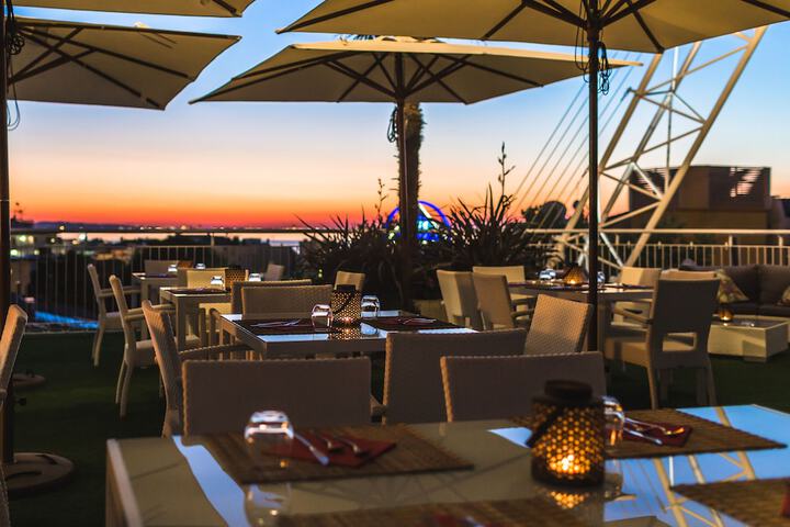 Dining Photos