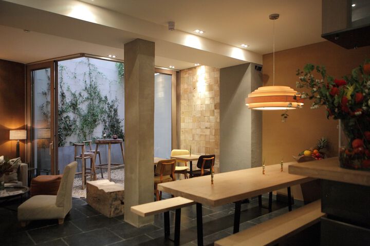 Lounge 119 of 139
