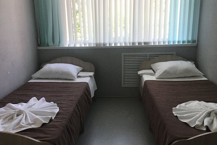Room 11 of 11