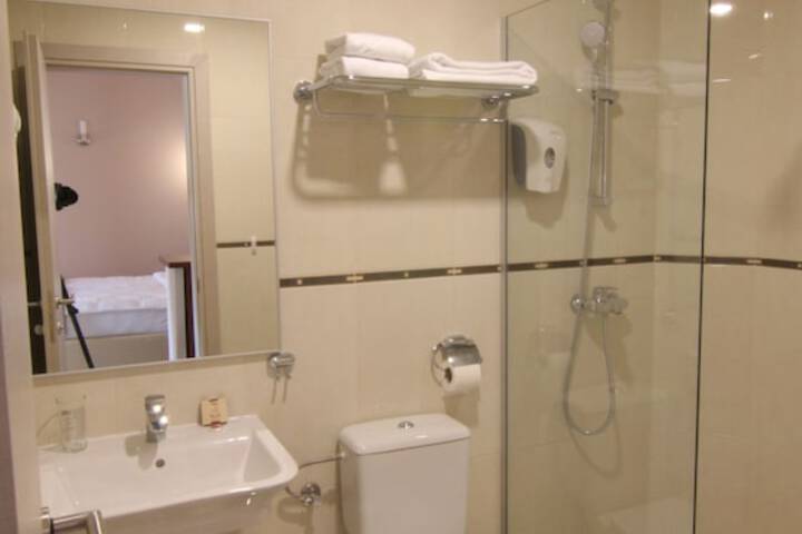 Room 44 of 63