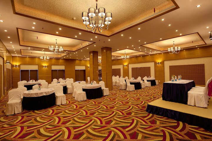 Ballroom/Hall 42 of 53